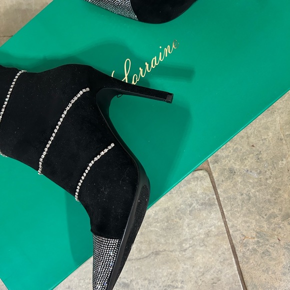 🌟🌟 Lauren Lorraine - Size 7 1/2 Tall Heeled Boot with Rhinestones 🤩 - Picture 2 of 3